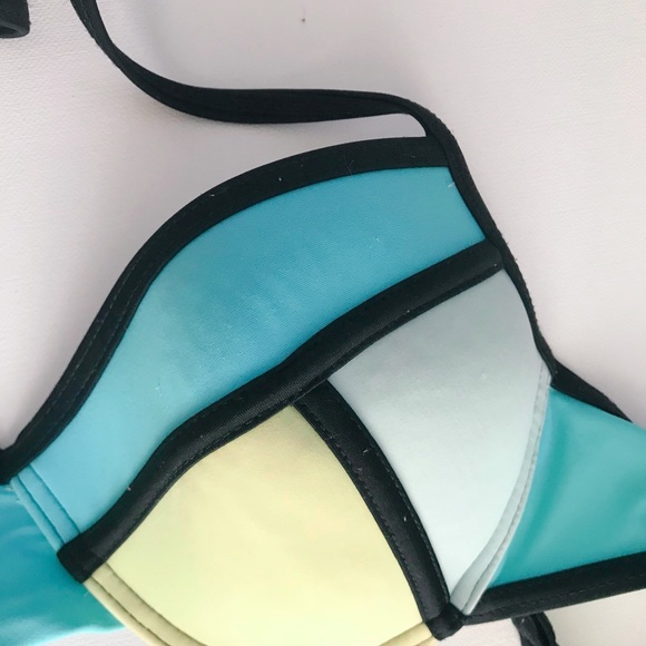 Color block Bikini Set - Picture 3 of 5